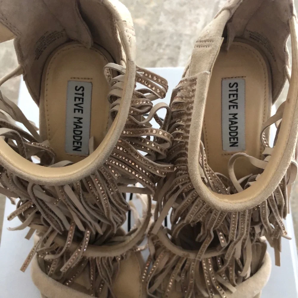 🎊🔥Steve Madden Beige/Tan Heels🔥🔥 - Picture 4 of 7